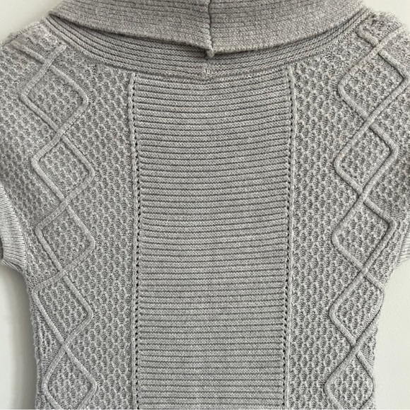 Rare Ladies Grey Sweater Dress with Short Sleeves extra small - Picture 4 of 4